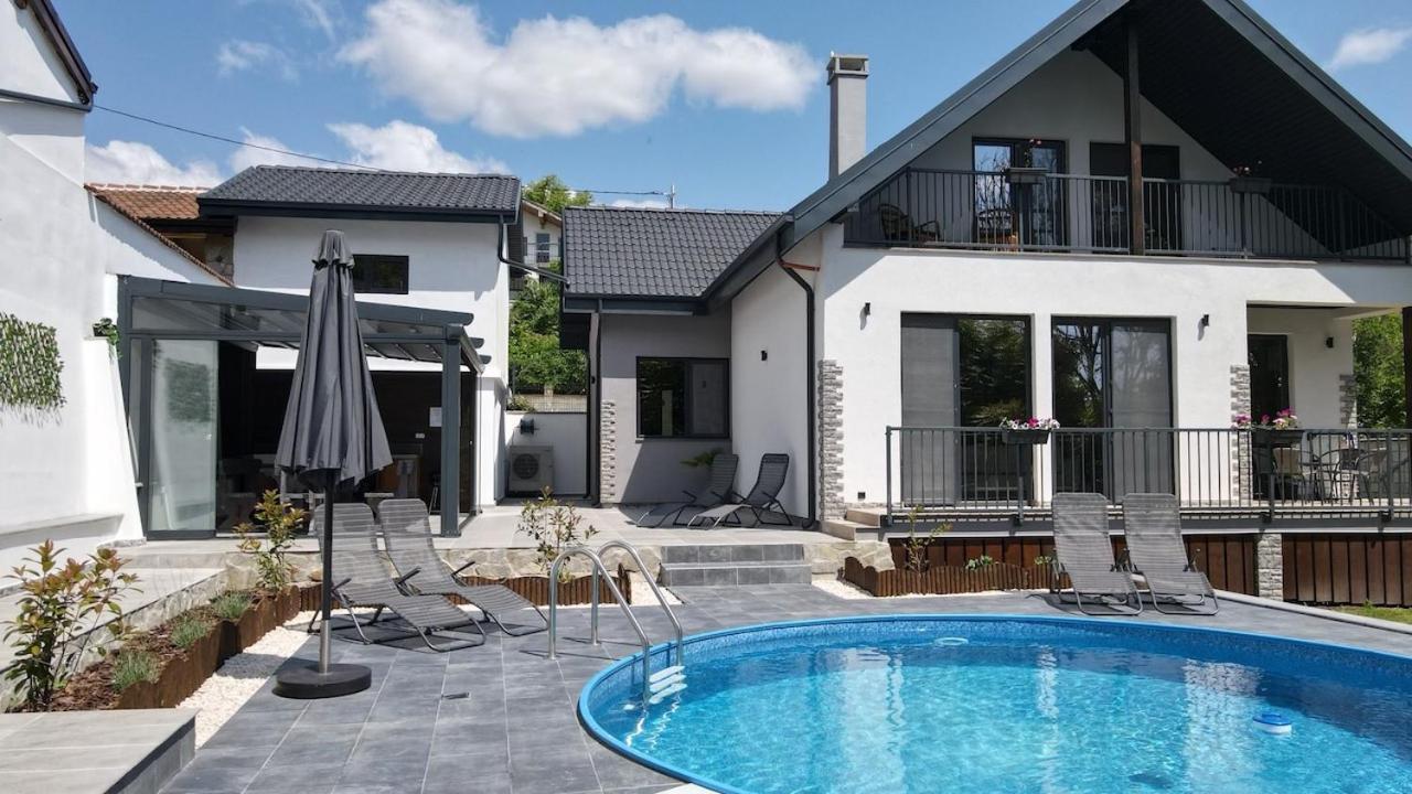 Villa Utopia Baltsjik Eksteriør bilde